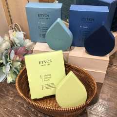 汗や皮脂が気になる夏に、頭皮全体のケアでリフレッシュ【　ETVOS(エトヴォス)　リラクシングマッサージブラシ】から新色＆限定色登場