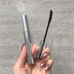 🆕新開発コームで速攻で束ロングになれるエテュセのNEWマスカラ❕✨